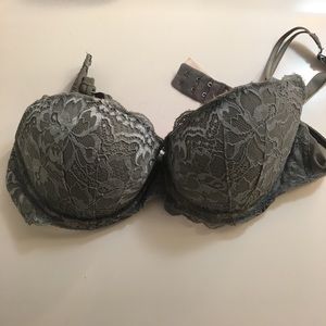 Victoria’s Secret Demi Push-up Bra